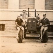 569. FOTO CON TRATTORE ANTICA FIERA SOMMACAMPAGNA_1952