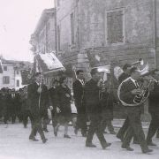 443. FESTA AVIS_SFILATA CON BANDA_1962