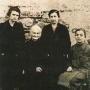 462. FOTO DI MAESTRA CON FAMIGLIA