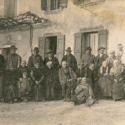 527. OSPITI DEL RICOVERO DAVANTI ALL'OSTERIA AL SOLE
