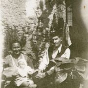559. FOTO FAMILIARE