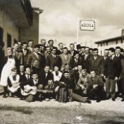 580. FOTO DI GRUPPO DAVANTI AL RISTORNATE VENTURI