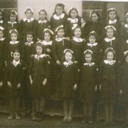 386. BAMBINE A SCUOLA