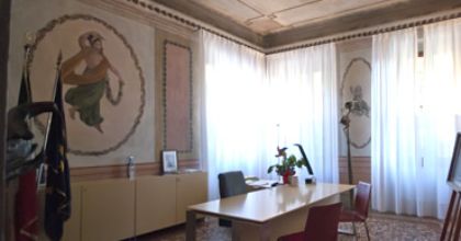 municipio-ufficio-sindaco-sommacampagna